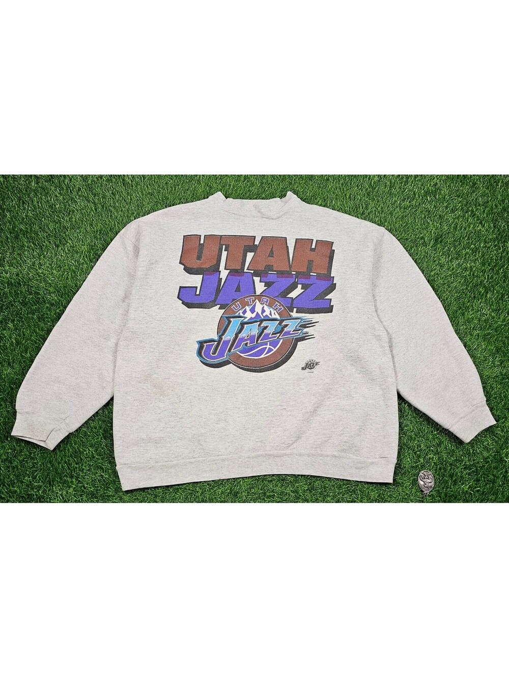 Vintage Utah Jazz NBA Sweatshirt Gray Crewneck Pullover Size Large